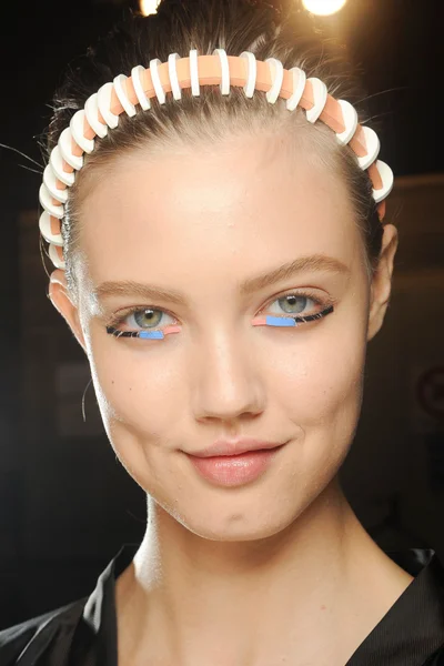 Look 28